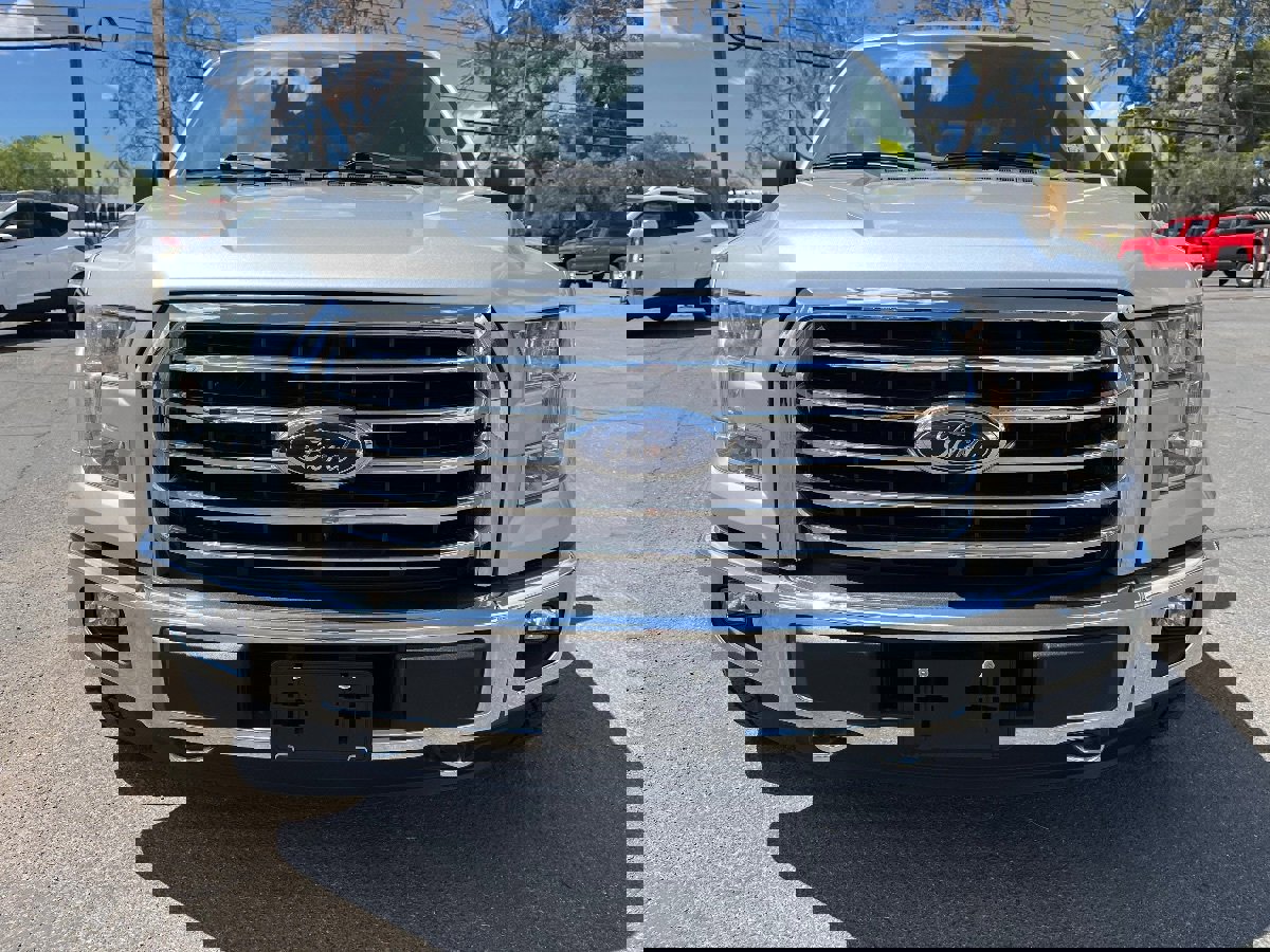 Used 2016 Ford F150 XLT w/ Equipment Group 302A Luxury AWD/4WD image 12