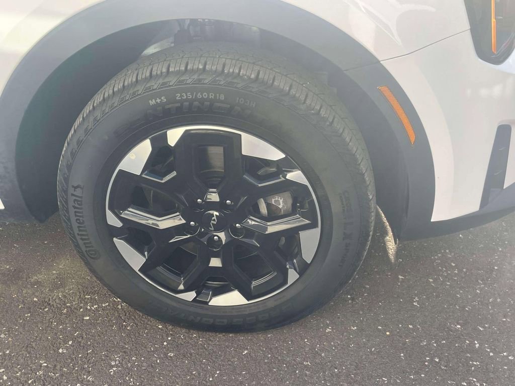 Used 2025 Kia Sorento S w/ Panoramic Sunroof Package image 7