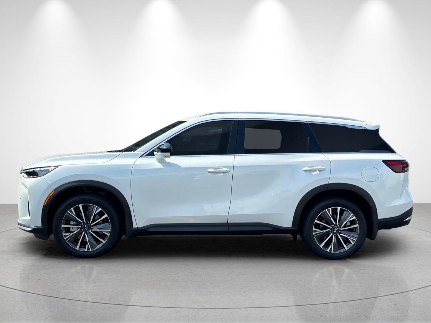 New 2027 INFINITI QX60 Luxe w/ Cargo Package FWD image 2