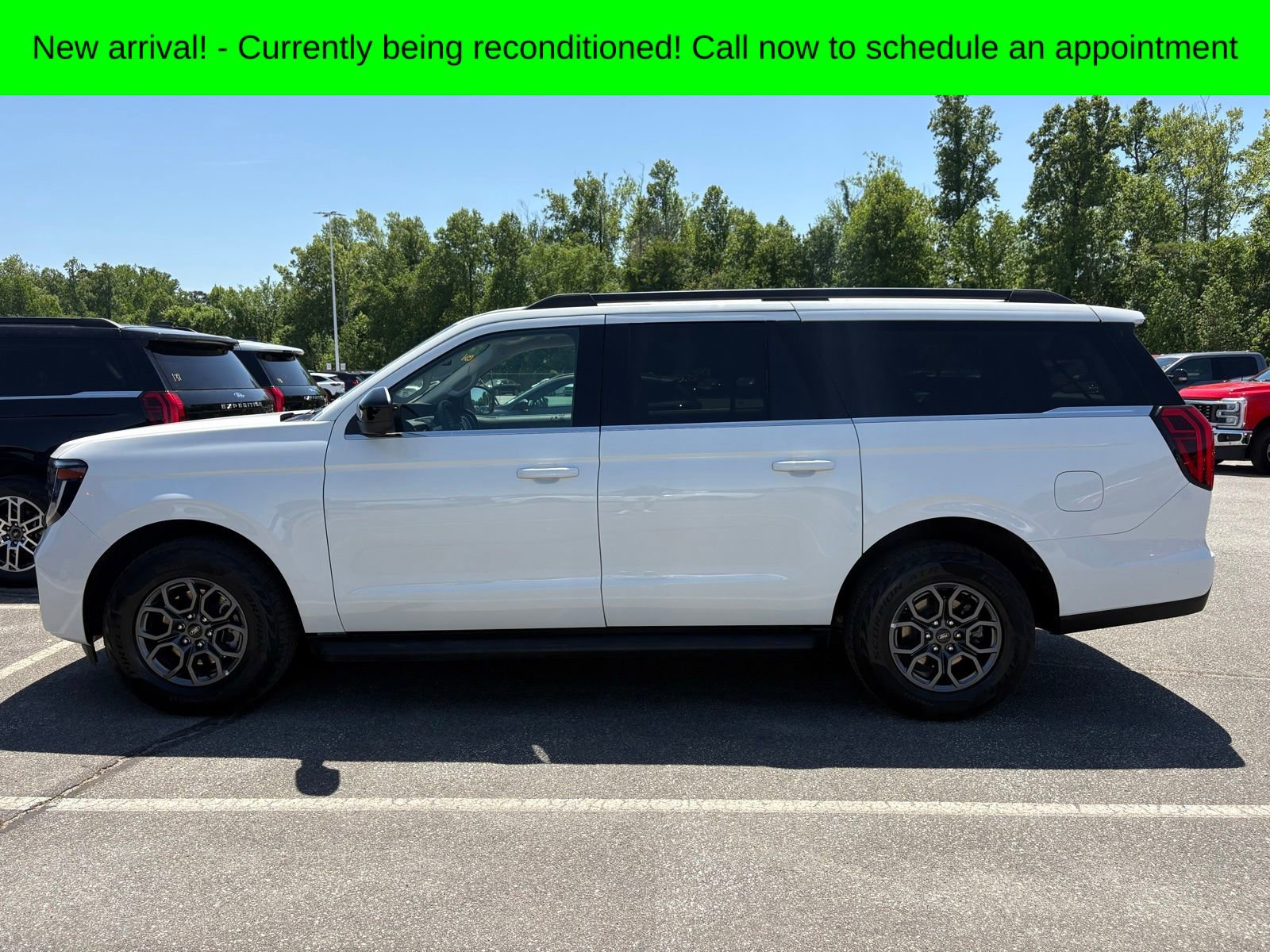 Used 2025 Ford Expedition Max Active AWD/4WD image 9