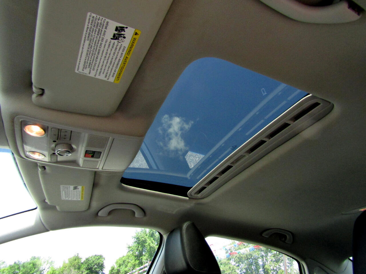 Used 2022 Volkswagen Passat 2.0T SE image 12