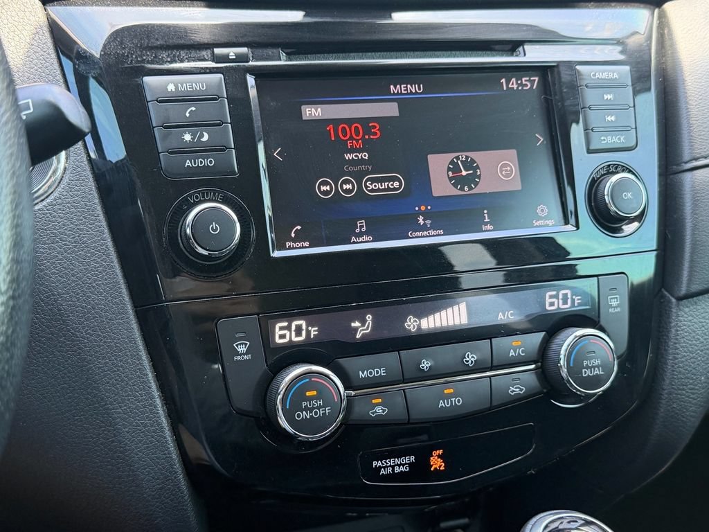 Used 2019 Nissan Rogue SV AWD/4WD image 26
