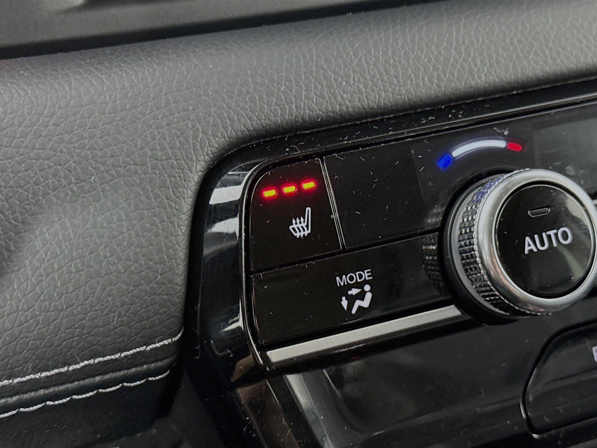 Certified 2023 Honda Pilot Touring image 21