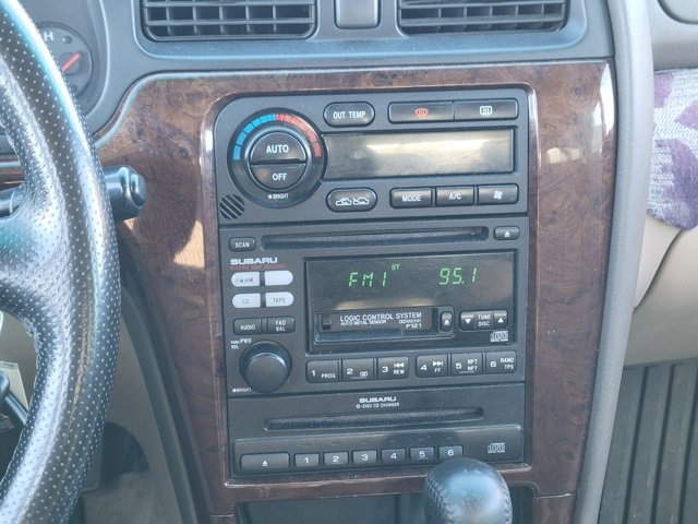 Used 2002 Subaru Outback H6 L.L. Bean Edition image 11