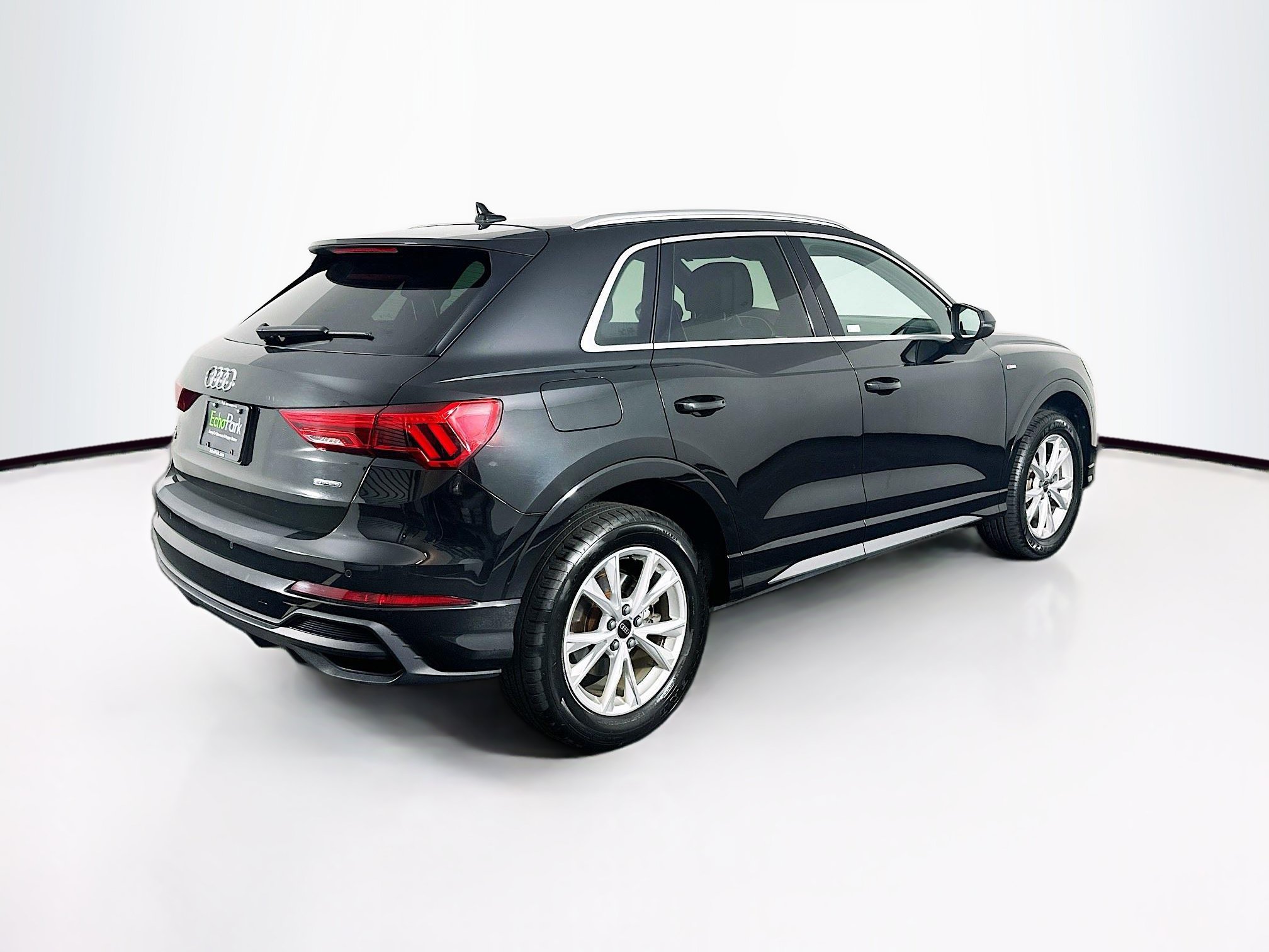 Used 2025 Audi Q3 2.0T Premium AWD/4WD image 9