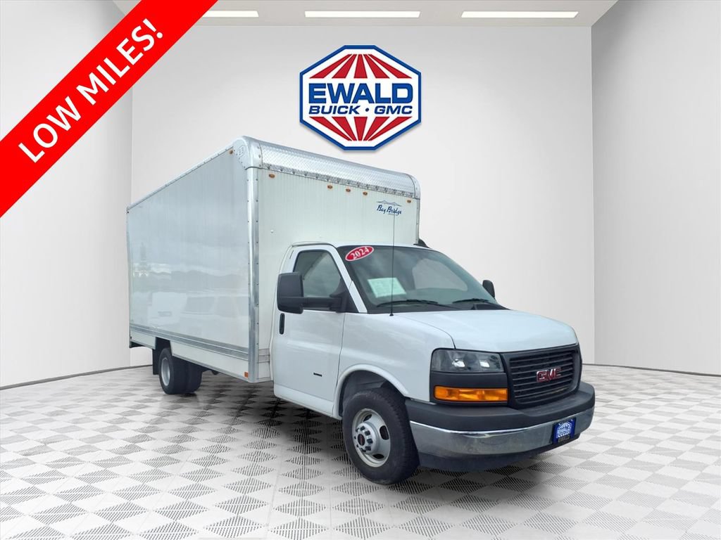 Used 2024 GMC Savana 3500 Extended w/ Power Convenience Package RWD image 1