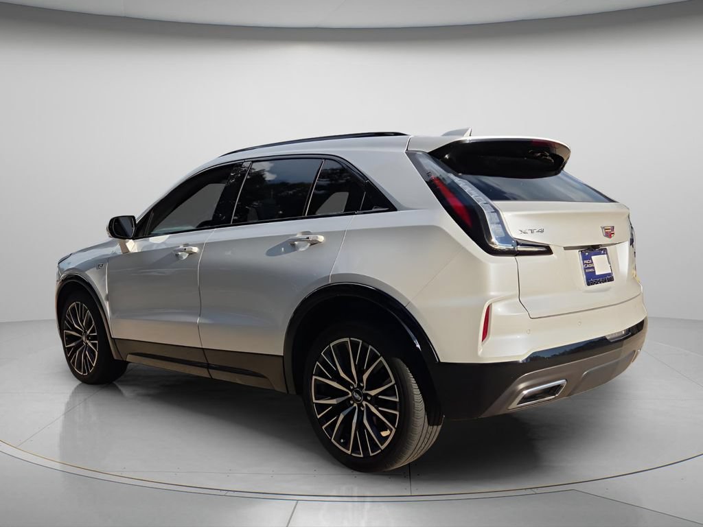 Used 2024 Cadillac XT4 Sport FWD image 6