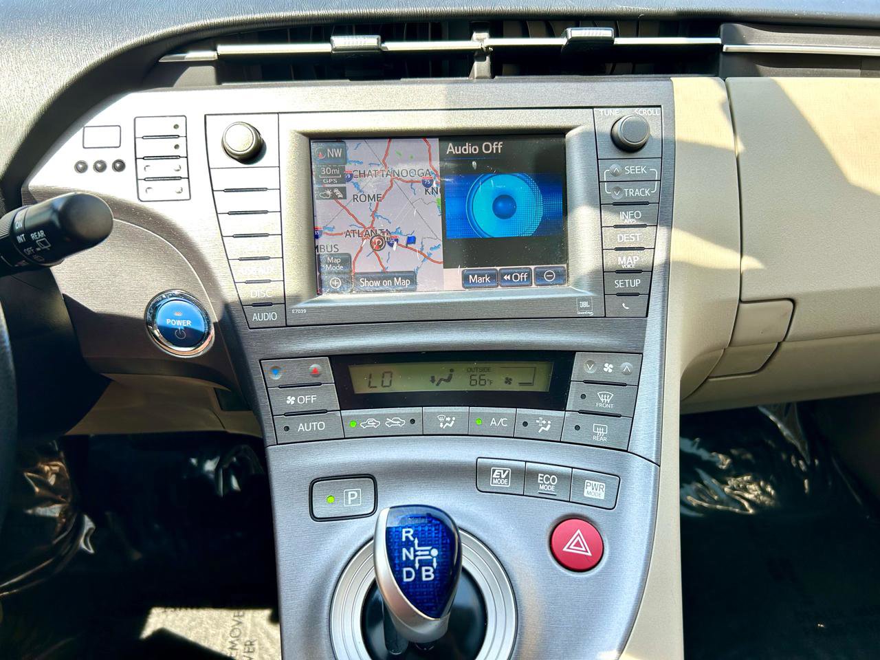 Used 2012 Toyota Prius Four w/ Deluxe Solar Roof Pkg FWD image 22