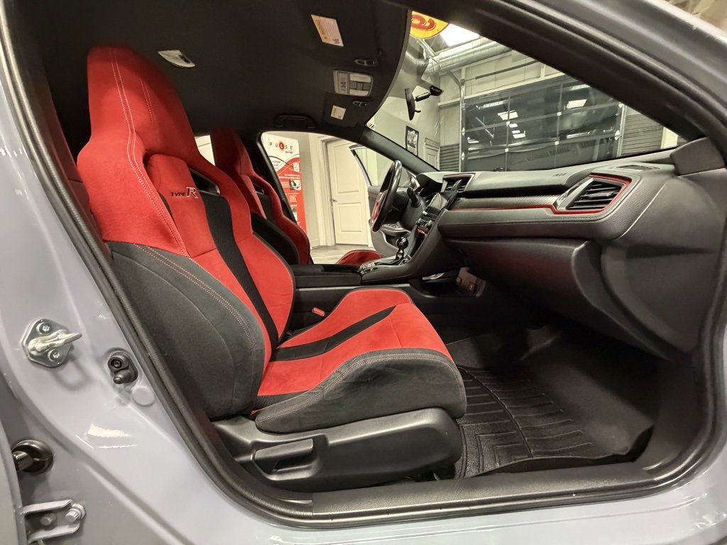 Used 2019 Honda Civic Type R image 39
