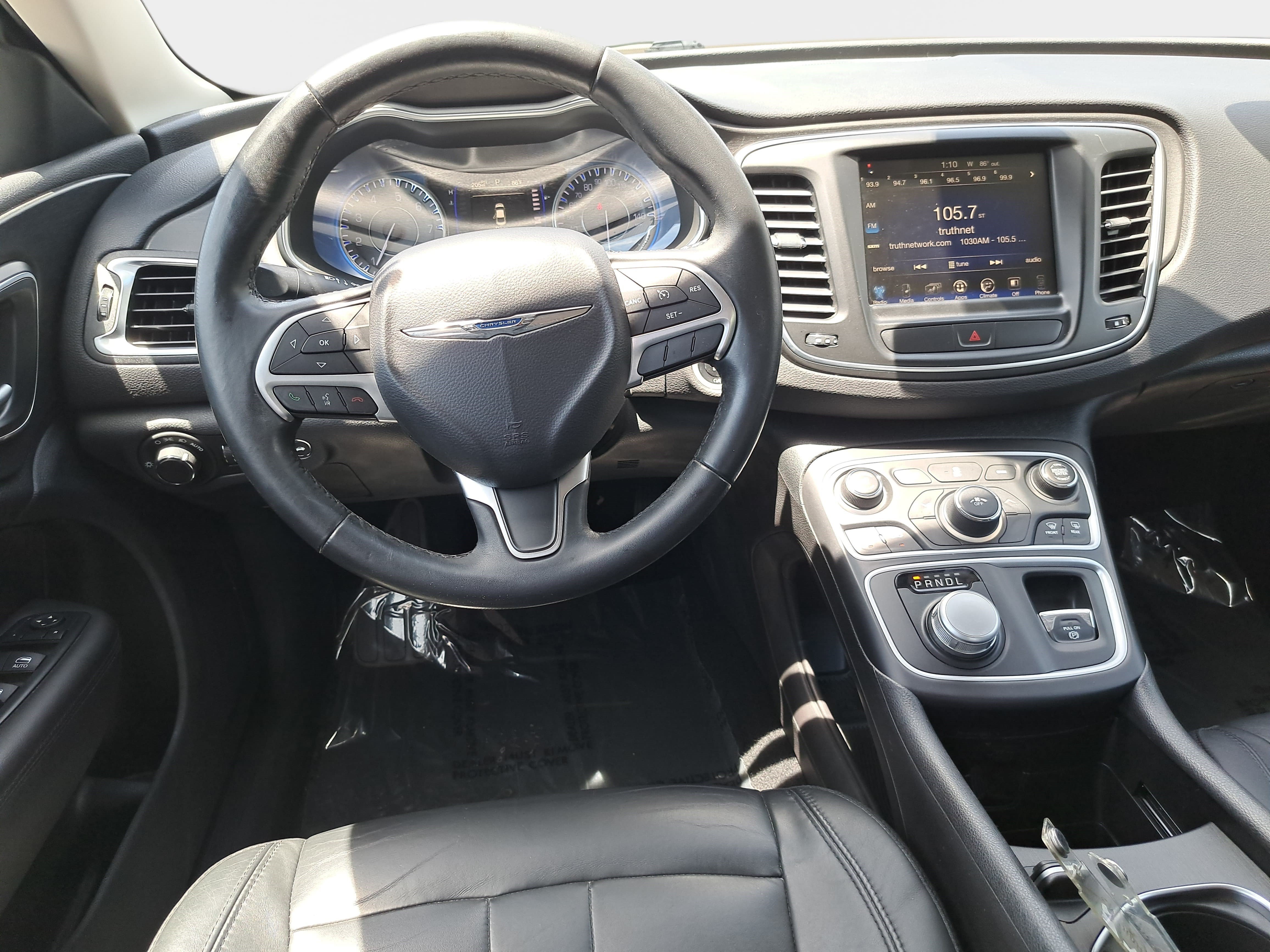 Used 2017 Chrysler 200 Limited Platinum FWD image 15