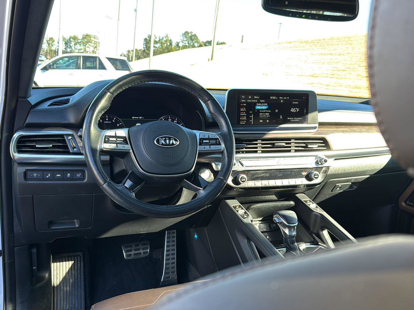 Used 2021 Kia Telluride SX w/ SX Prestige Package image 16