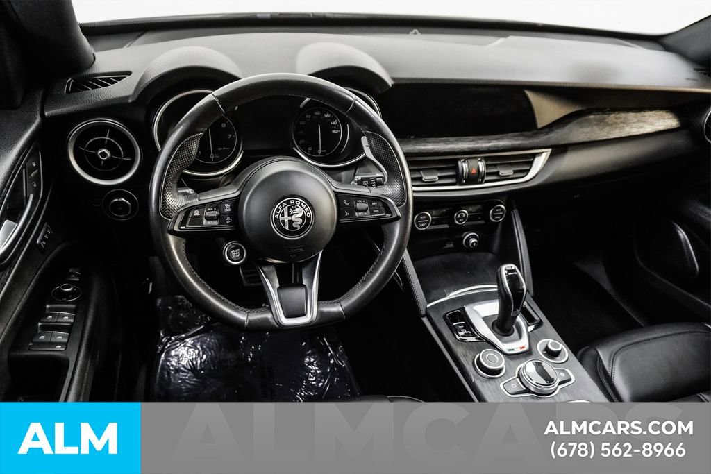 Used 2022 Alfa Romeo Stelvio Sprint image 25