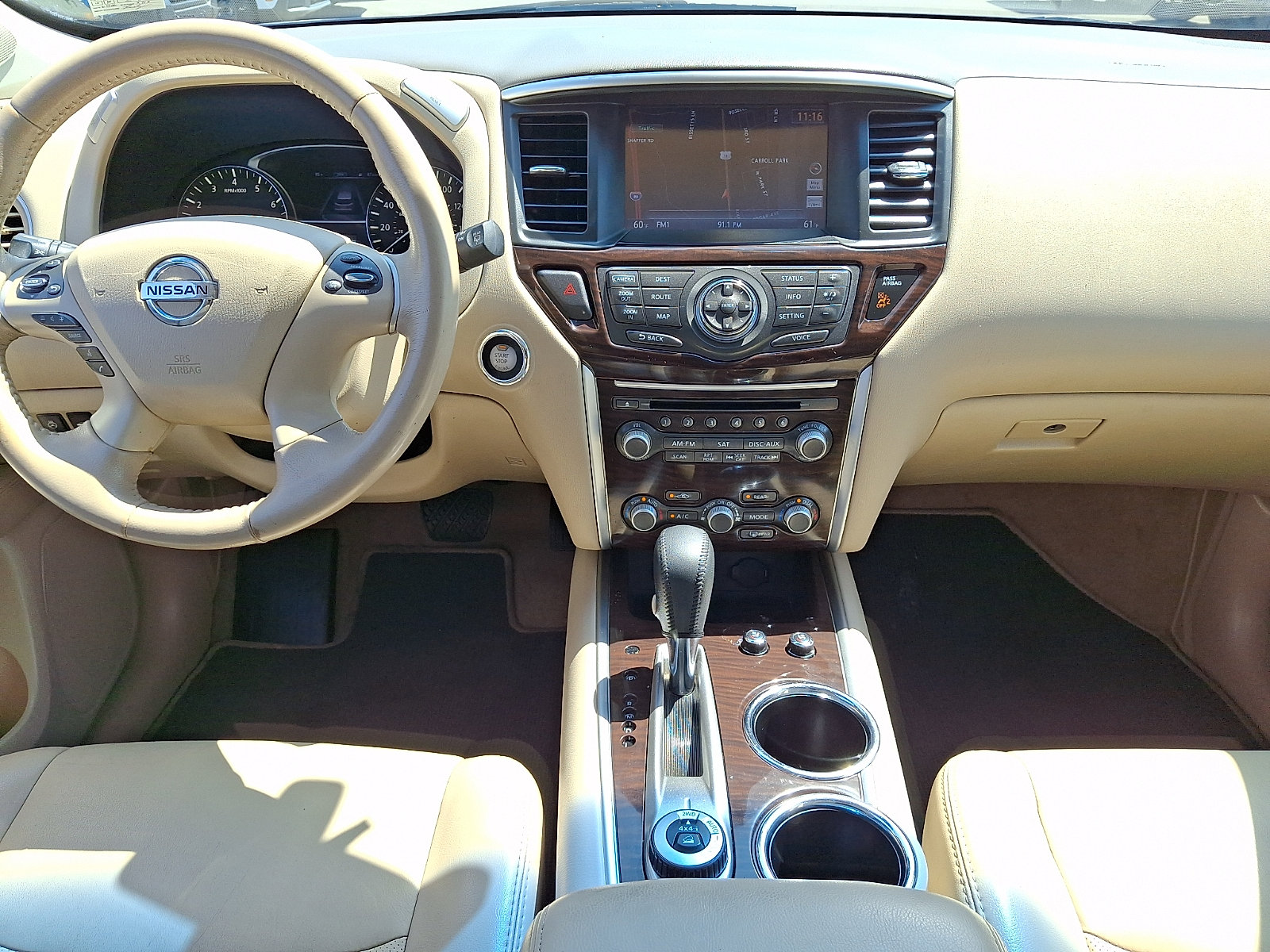 Used 2015 Nissan Pathfinder Platinum w/ Family Entertainment Package AWD/4WD image 15