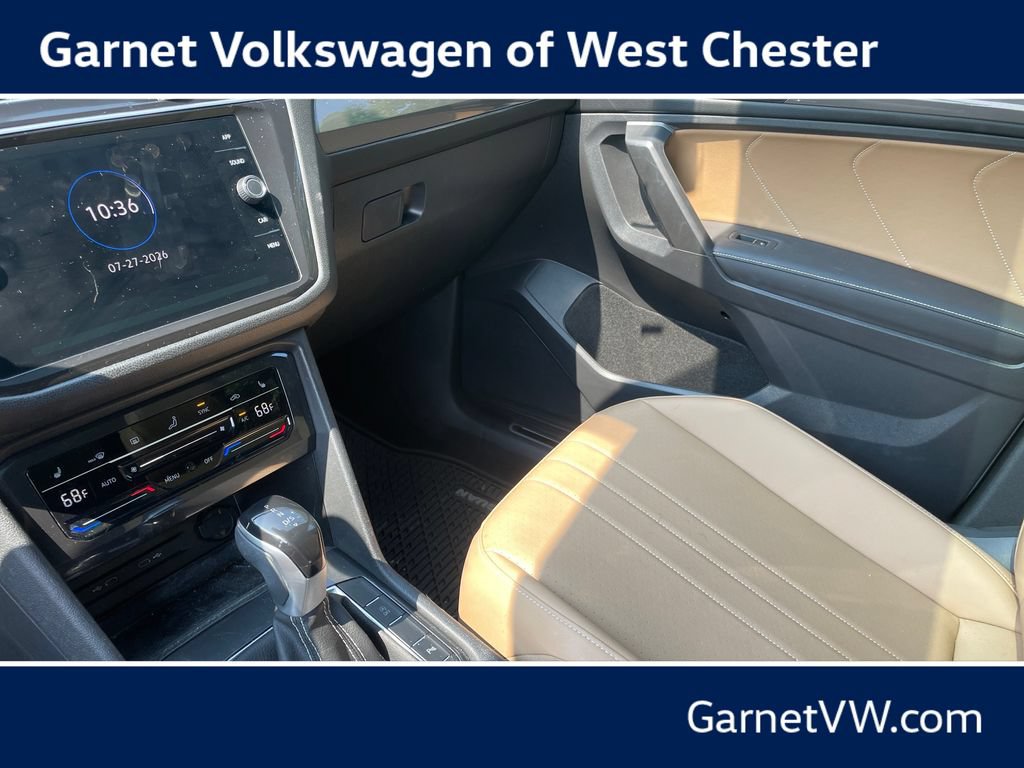 Used 2023 Volkswagen Tiguan SE R-Line AWD/4WD image 12