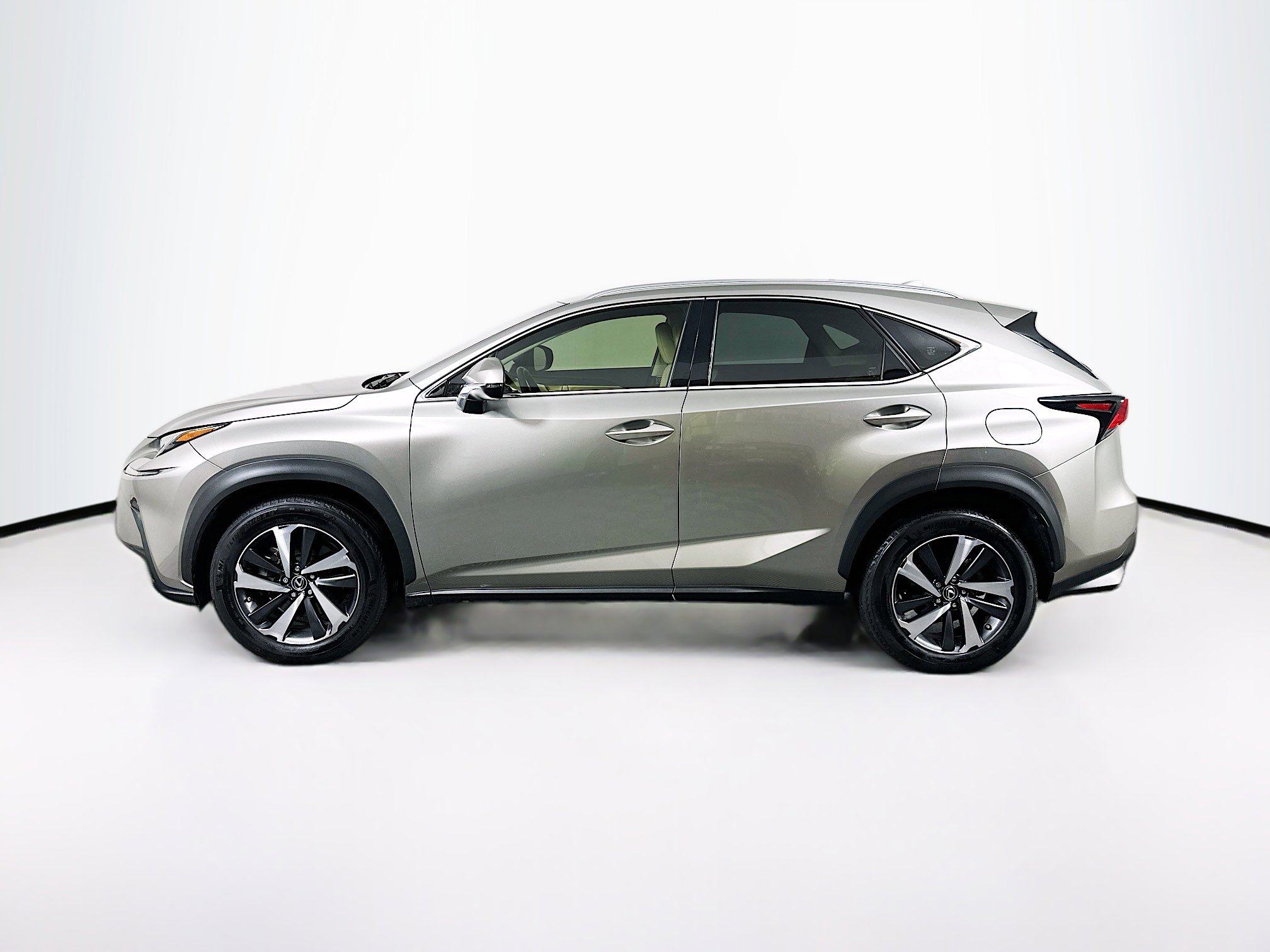 Used 2018 Lexus NX 300 NX 300 image 3