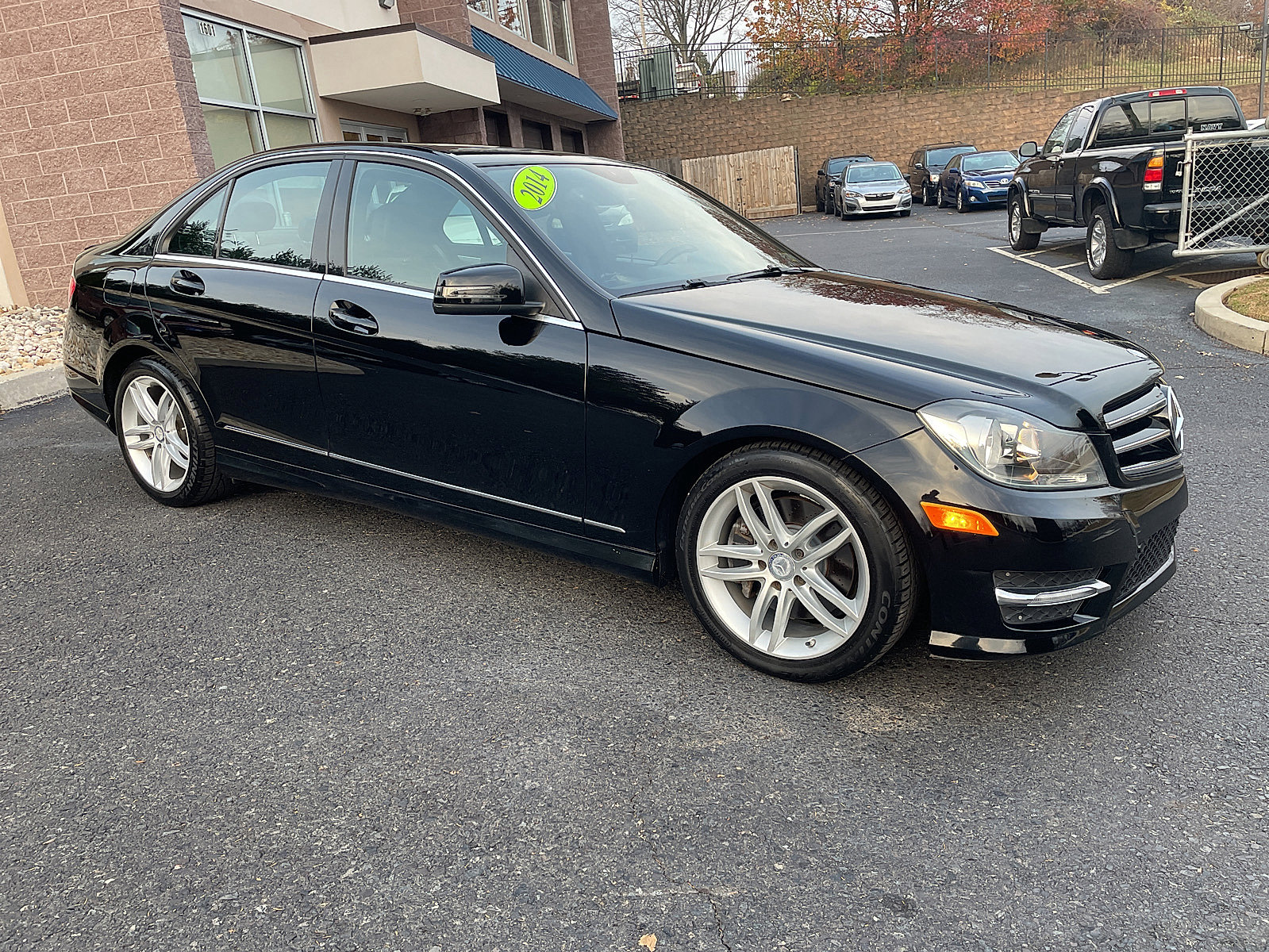 Used 2014 Mercedes-Benz C 300 4MATIC Sedan image 2