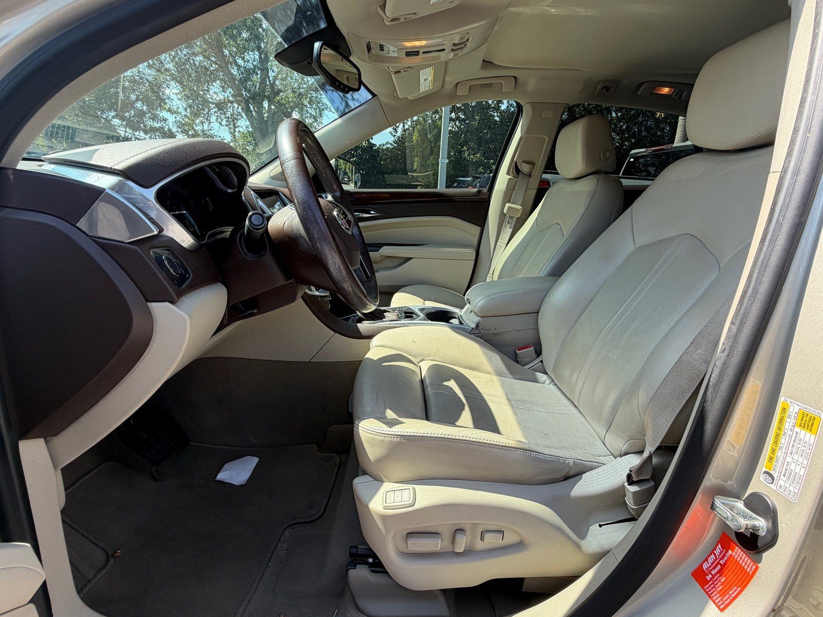 Used 2013 Cadillac SRX Luxury w/ Driver Awareness Package FWD image 10
