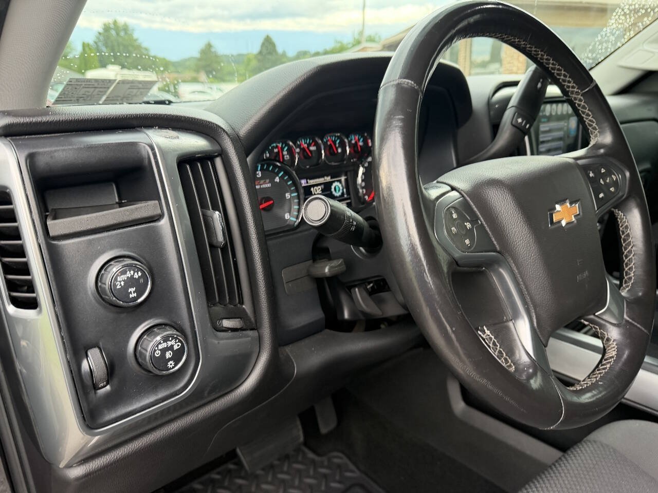 Used 2017 Chevrolet Silverado 1500 LT w/ All Star Edition AWD/4WD image 19