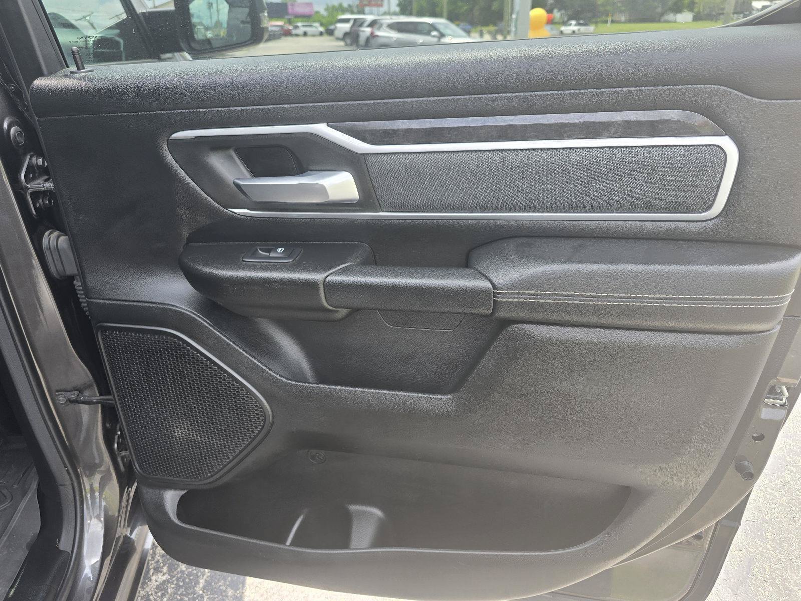 Used 2023 RAM 1500 Big Horn AWD/4WD image 36