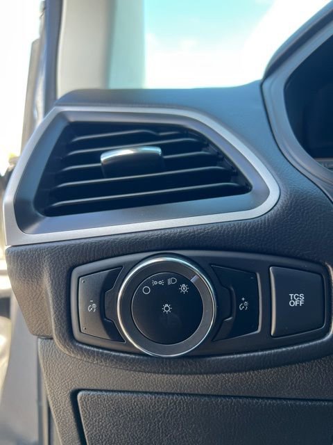 Used 2024 Ford Edge SEL image 20