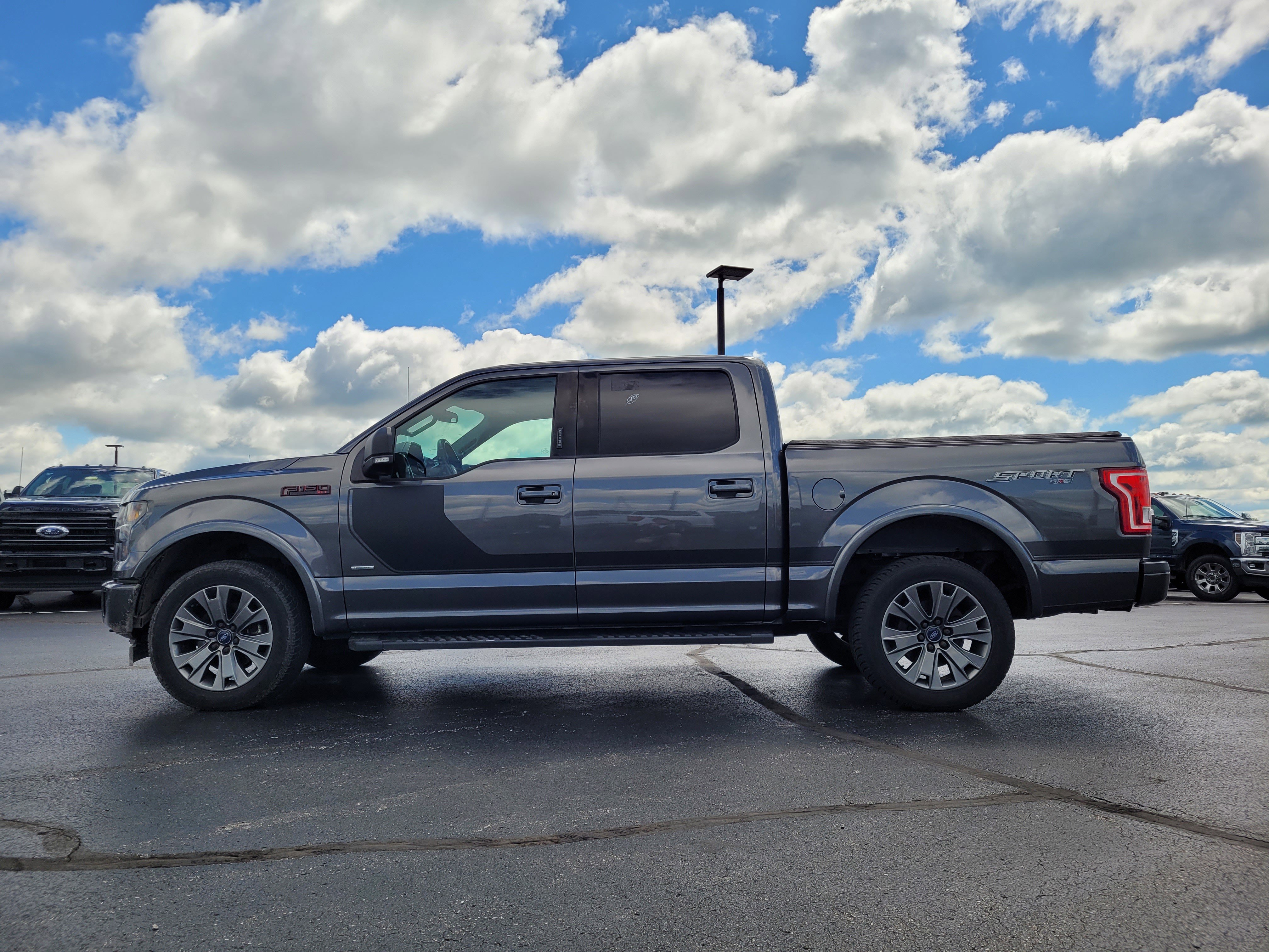 Used 2017 Ford F150 XLT w/ Equipment Group 302A Luxury AWD/4WD image 7