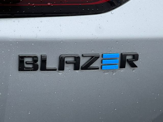 New 2026 Chevrolet Blazer EV LT image 10