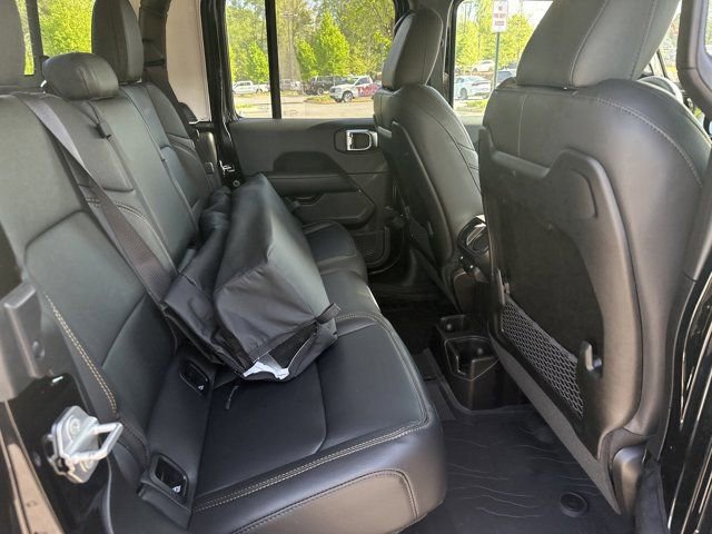 New 2025 Jeep Gladiator Sport w/ Premium Package image 28