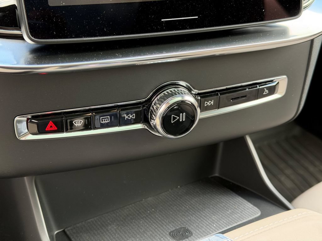 New 2026 Volvo XC90 B6 Plus AWD/4WD image 27