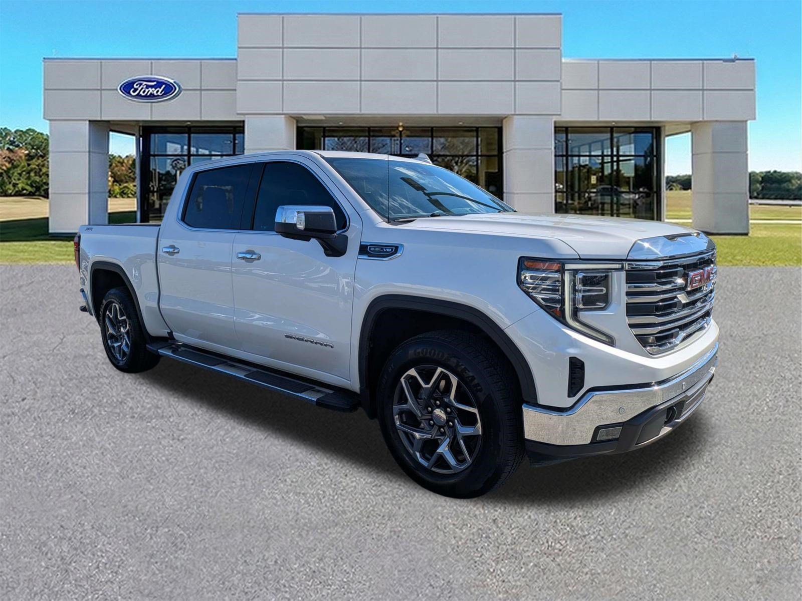 Used 2024 GMC Sierra 1500 SLT w/ SLT Premium Plus Package