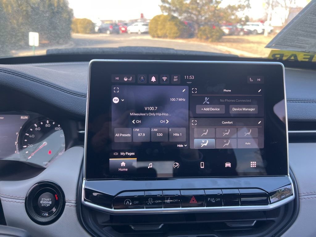 Used 2025 Jeep Compass Limited image 18