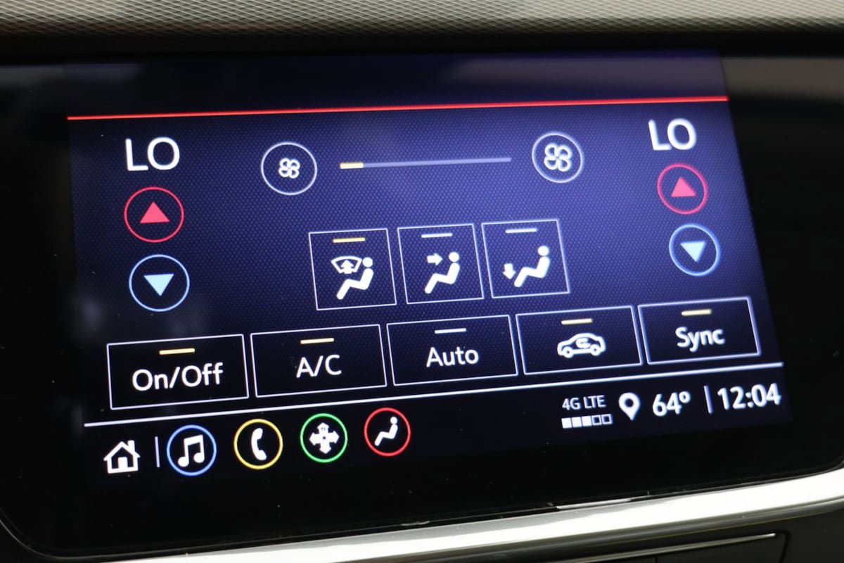 Used 2023 Buick Encore GX Select FWD image 47