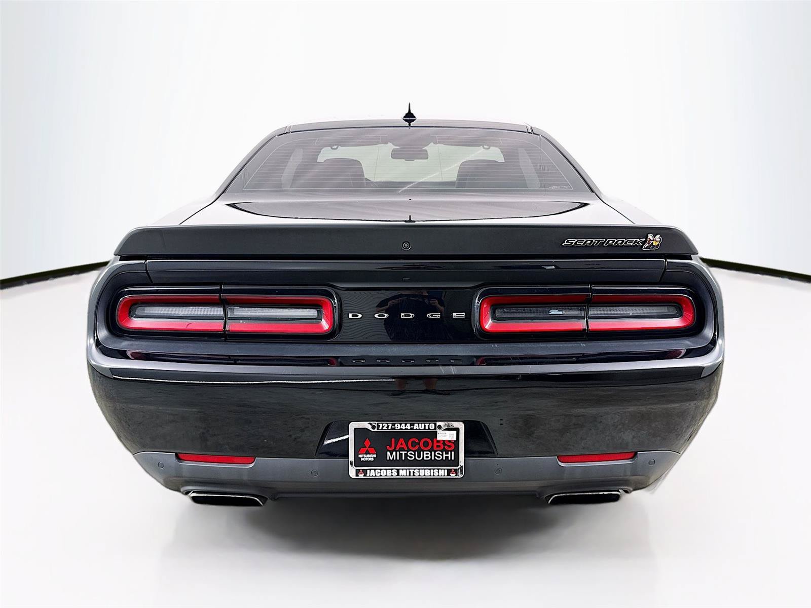 Used 2023 Dodge Challenger R/T Scat Pack RWD image 7