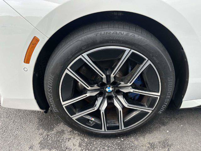 Used 2023 BMW 760i xDrive AWD/4WD image 8