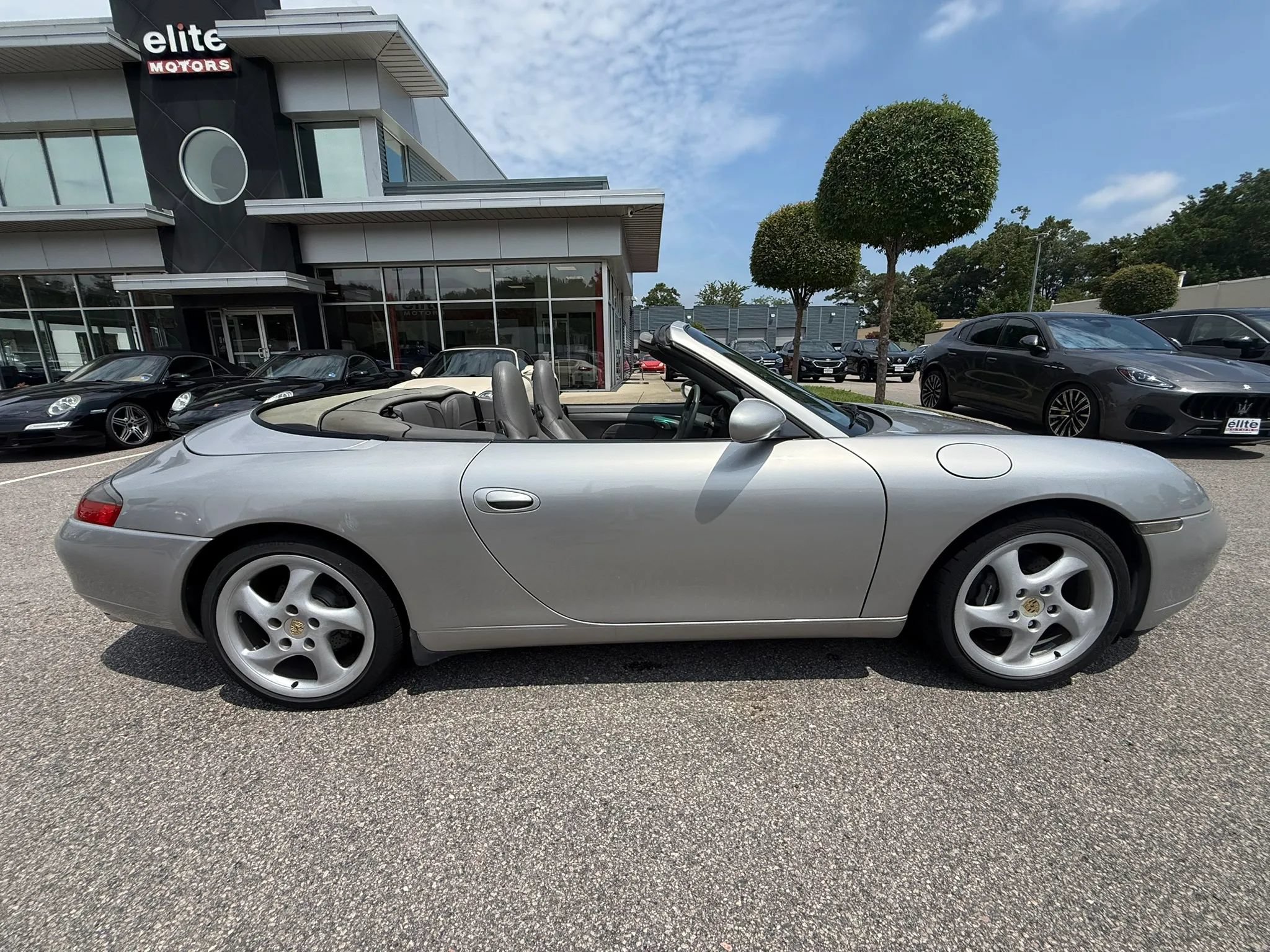 Used 1999 Porsche 911 Cabriolet image 12