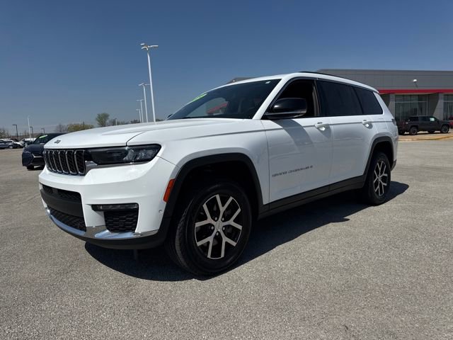 Used 2024 Jeep Grand Cherokee L Limited w/ Luxury Tech Group II AWD/4WD image 2