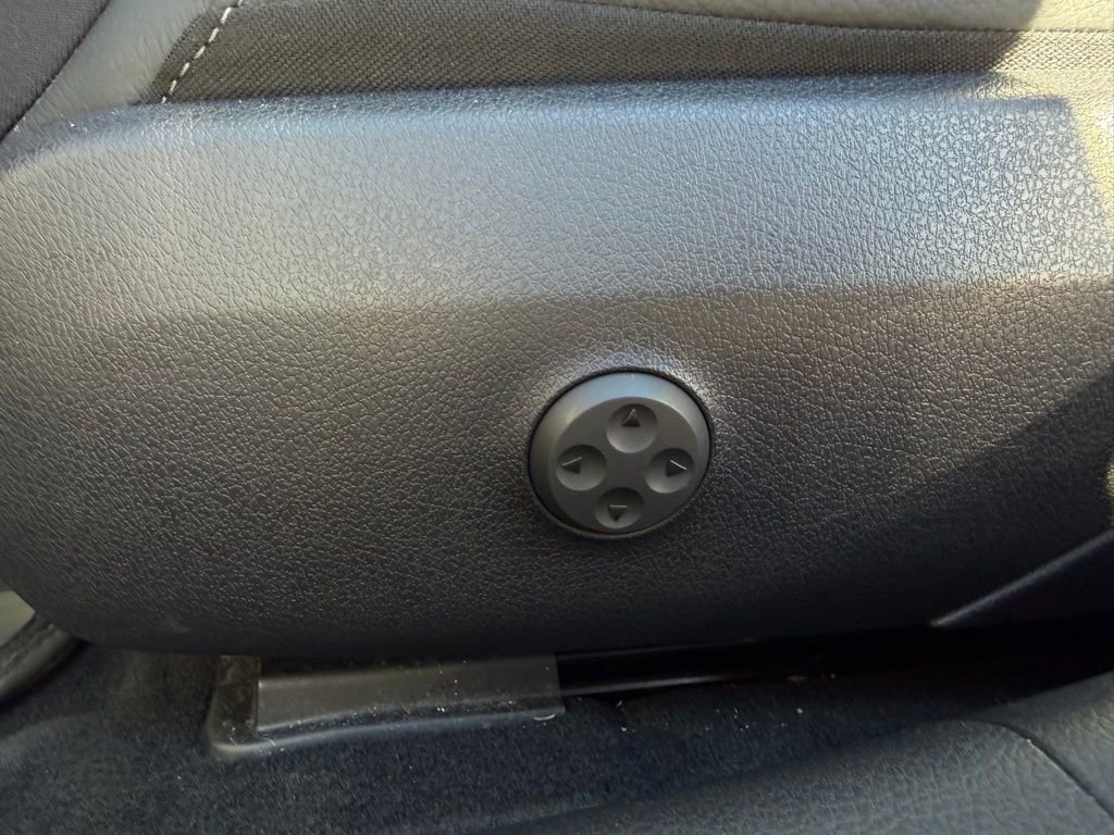 Used 2023 Mercedes-Benz C 300 Sedan image 19