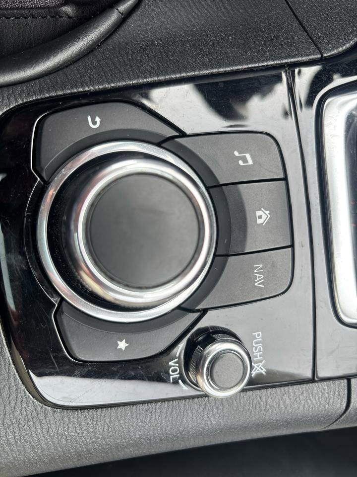 Used 2014 MAZDA MAZDA3 s Grand Touring image 11