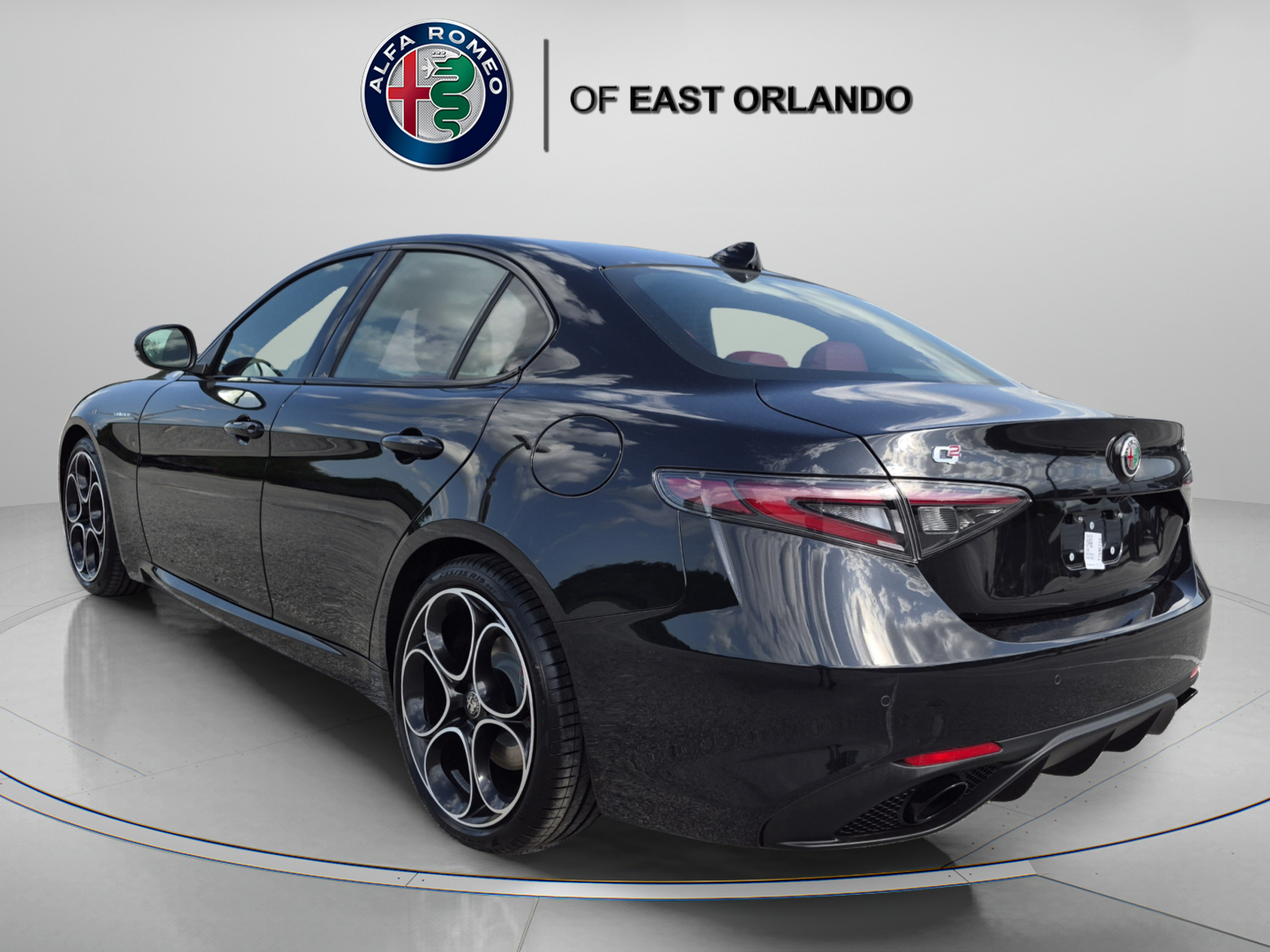 New 2026 Alfa Romeo Giulia w/ Driving Assist Package RWD image 5