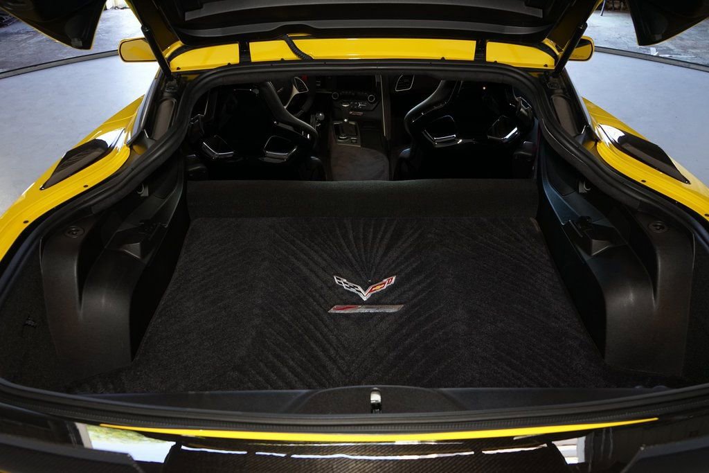 Used 2015 Chevrolet Corvette Z06 RWD image 34