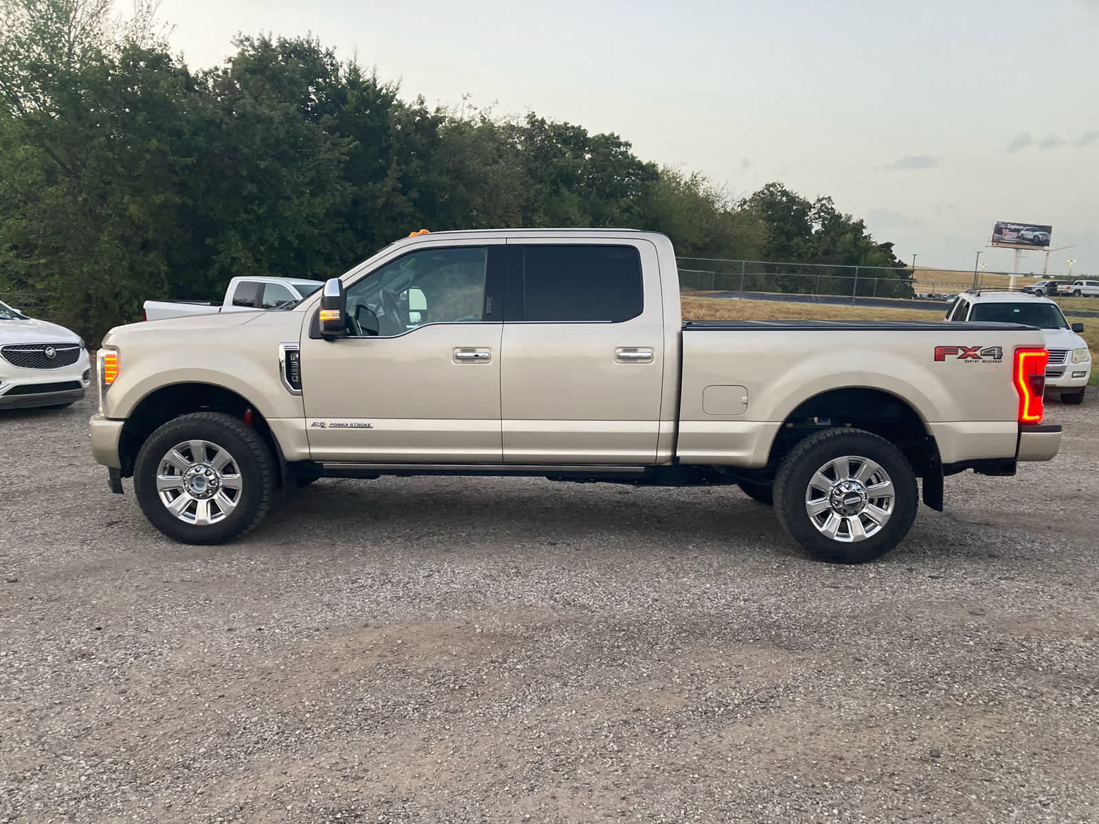 Used 2017 Ford F350 Platinum w/ Platinum Ultimate Package AWD/4WD image 3