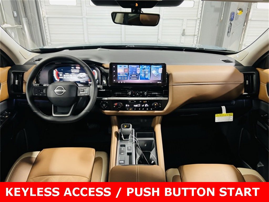 New 2026 Nissan Pathfinder Platinum image 4