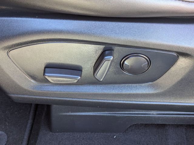 Used 2022 Ford Explorer XLT w/ Equipment Group 202A image 15