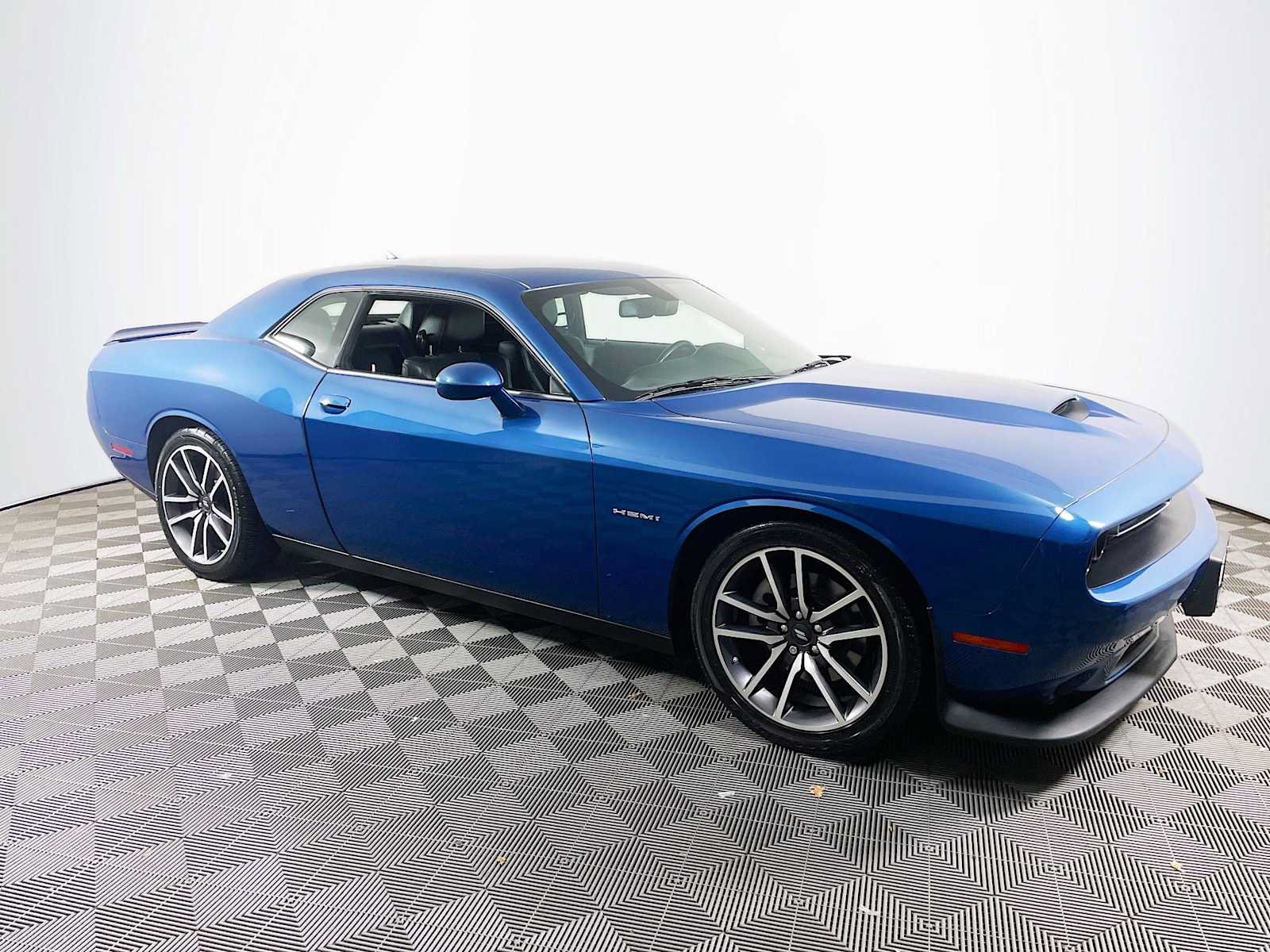 Used 2022 Dodge Challenger R/T w/ Plus Package RWD image 3