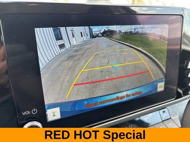 Used 2025 Toyota Camry LE image 23