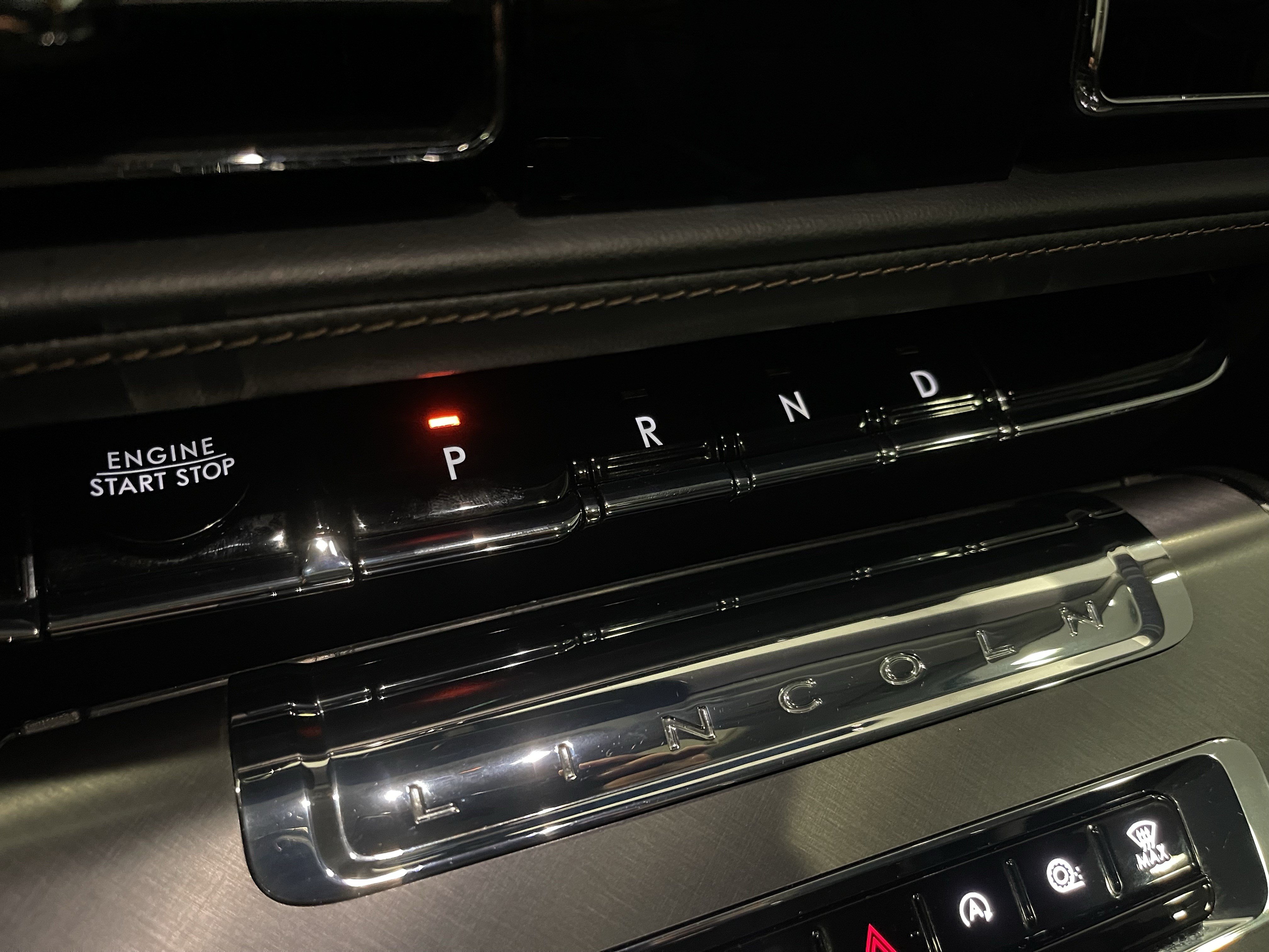 Used 2025 Lincoln Aviator AWD w/ Equipment Group 101A image 18