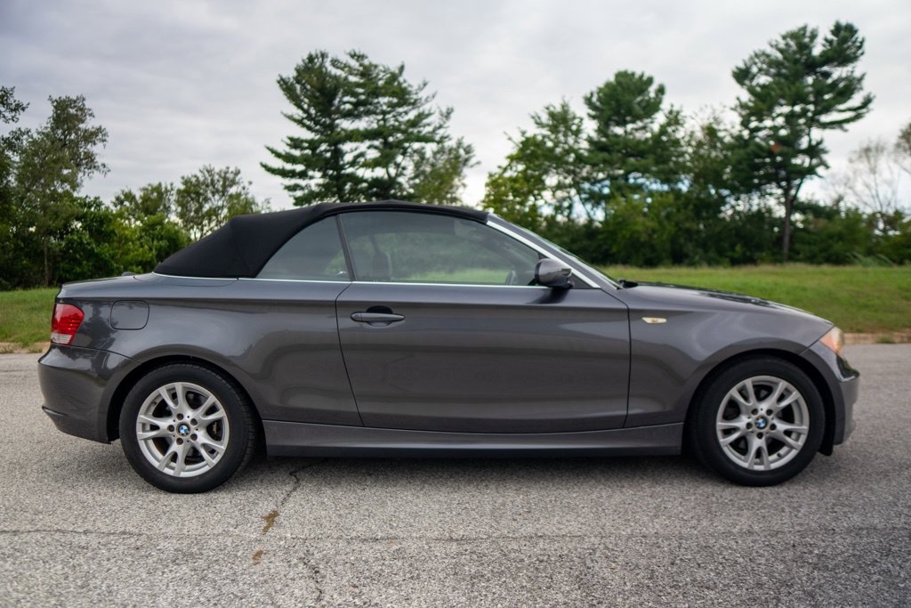 Used 2008 BMW 128i Convertible RWD image 18