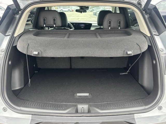 Certified 2024 Buick Encore GX Preferred w/ Comfort Package image 9