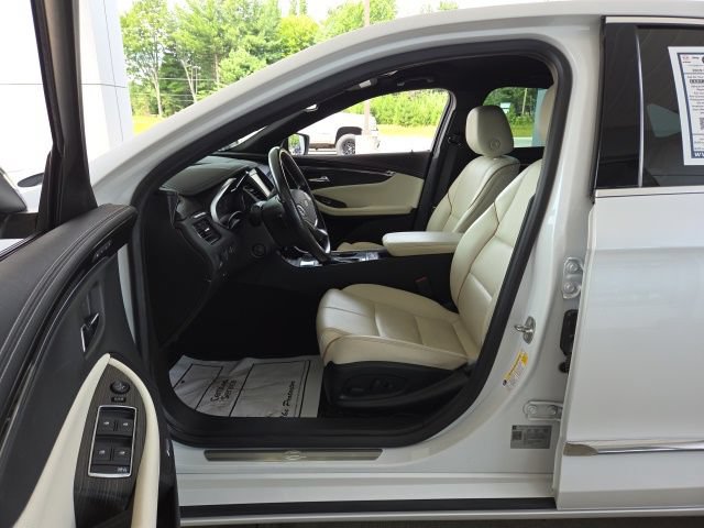 Used 2019 Chevrolet Impala Premier w/ Premier Convenience Package FWD image 22