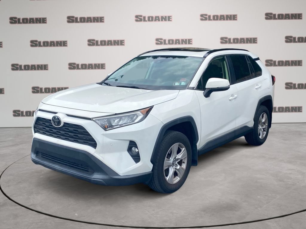 Used 2019 Toyota RAV4 XLE w/ Convenience Package AWD/4WD video 1