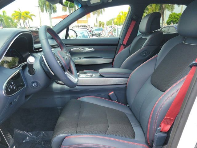 Used 2025 Genesis GV70 2.5T Sport Prestige w/ Sport Prestige Package AWD/4WD image 14